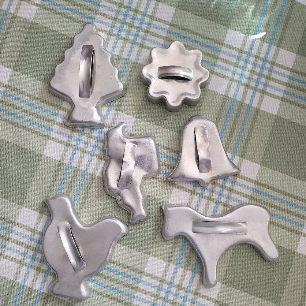 Lot Of 6 vintage Aluminum Cookie Cutters